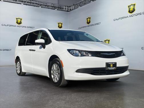 2020 Chrysler Voyager L