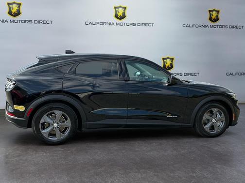 SHADOW BLACK 2022 Ford Mustang Mach-E Select