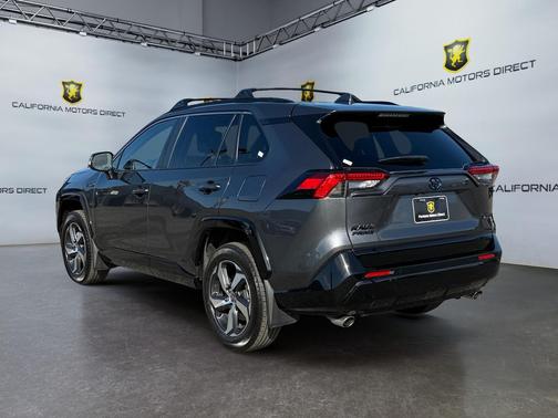 2024 Toyota RAV4 Prime SE