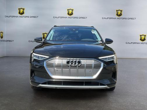 2021 Audi e-tron Premium Plus
