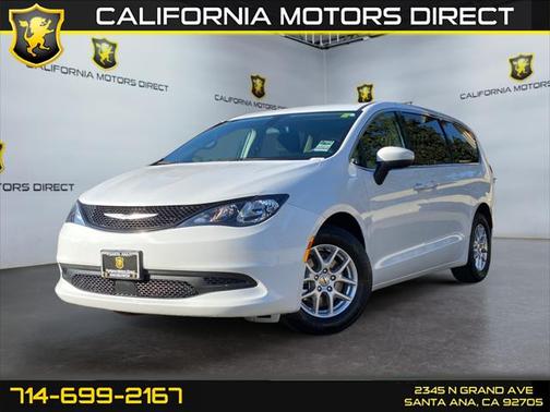 2022 Chrysler Voyager LX