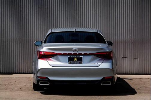 2019 Toyota Avalon XLE