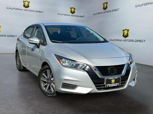 Brilliant Silver Metallic 2020 Nissan Versa 1.6 SV