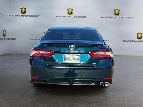 2018 Toyota Camry SE