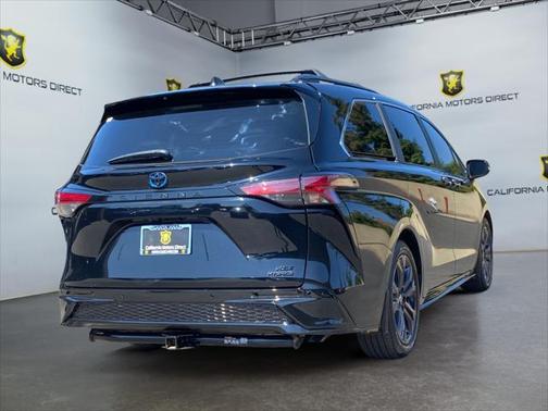 2024 Toyota Sienna XSE 7 Passenger