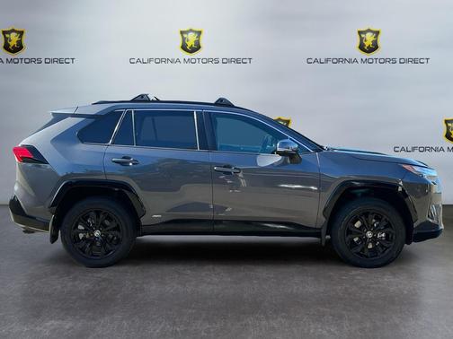 2022 Toyota RAV4 Hybrid SE