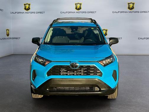 2020 Toyota RAV4 LE