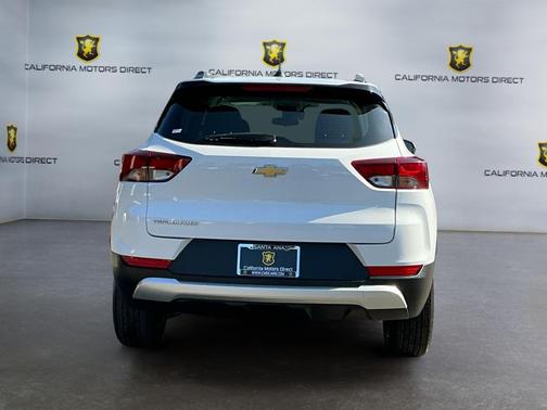 Summit White 2025 Chevrolet Trailblazer LT