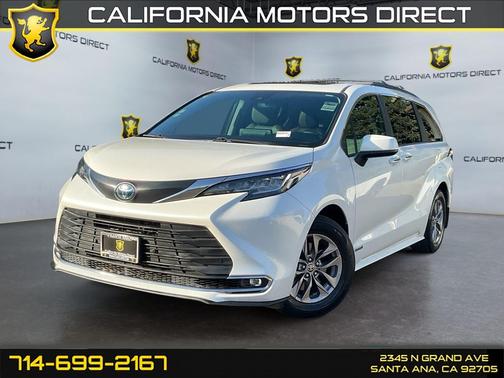 2021 Toyota Sienna XLE 8 Passenger
