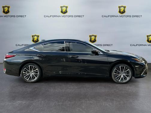 2023 Lexus ES 300h Base