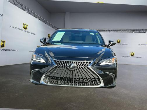 2023 Lexus ES 300h Base