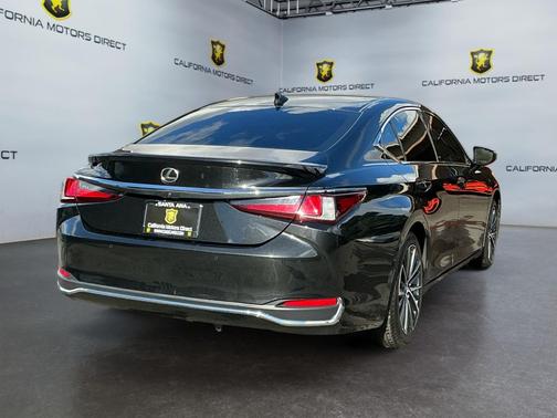 2023 Lexus ES 300h Base