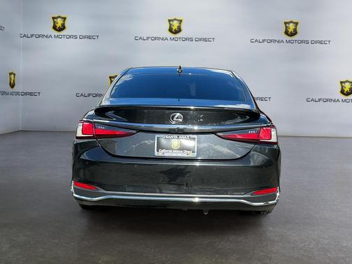 2023 Lexus ES 300h Base