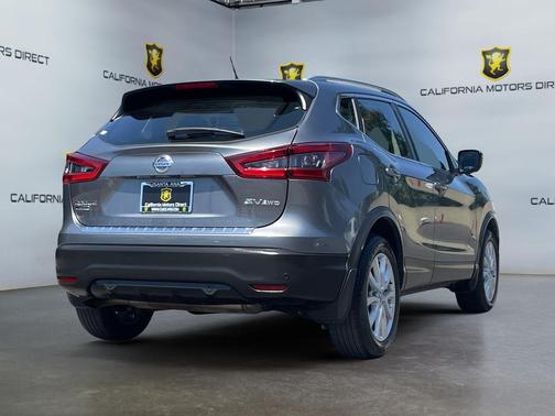 2022 Nissan Rogue Sport SV