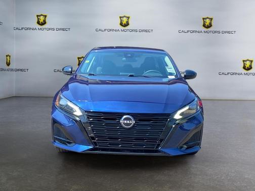 2023 Nissan Altima SR FWD