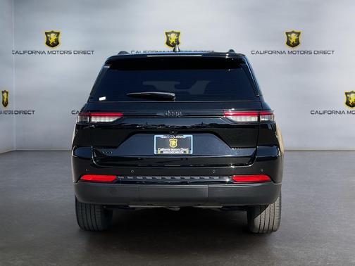 2022 Jeep Grand Cherokee Altitude