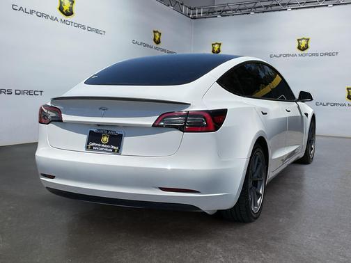 Pearl White Multi-Coat 2021 Tesla Model 3 Standard Range Plus