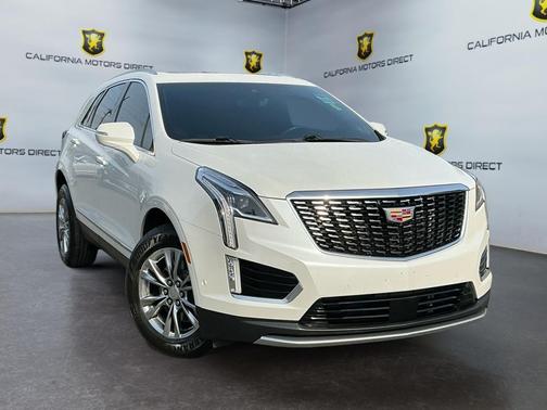 Crystal White Tricoat 2021 Cadillac XT5 Premium Luxury