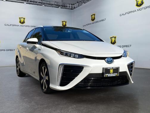 2017 Toyota Mirai Base