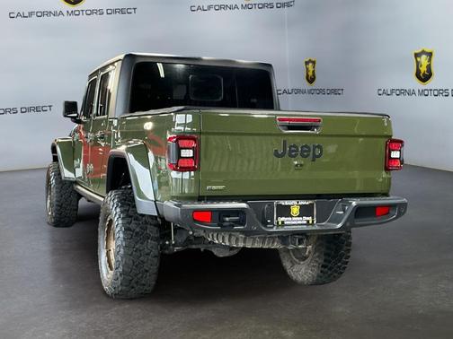 2021 Jeep Gladiator Willys 4x4