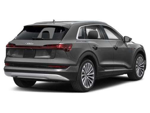 2022 Audi e-tron Premium Plus