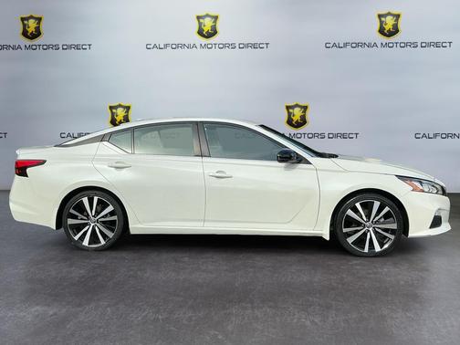 2022 Nissan Altima SR VC-Turbo FWD