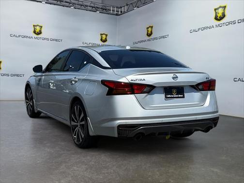 2021 Nissan Altima SR VC-Turbo FWD