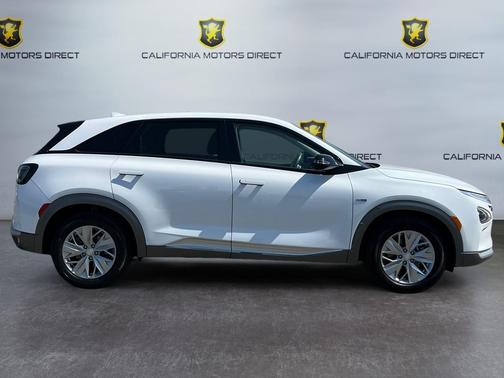 2022 Hyundai NEXO Blue