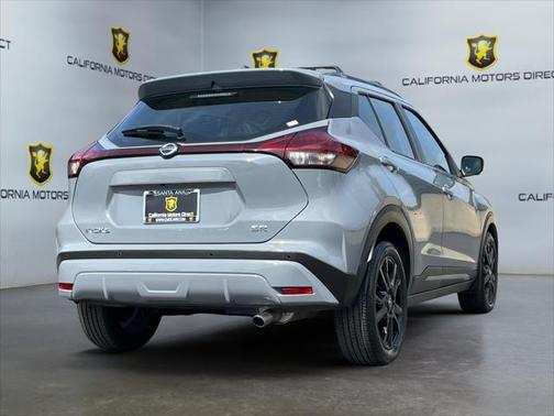 2021 Nissan Kicks SR