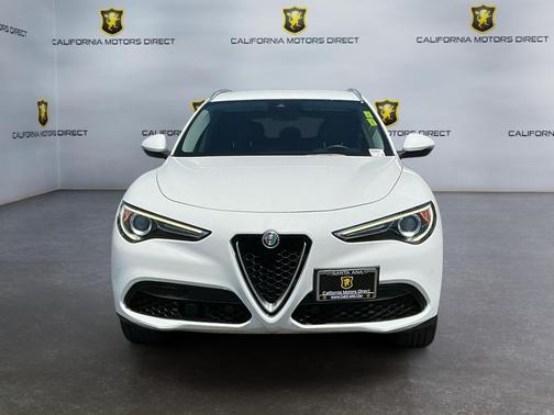 Alfa White 2018 Alfa Romeo Stelvio Base