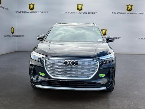 Mythos Black Metallic 2023 Audi Q4 e-tron Premium Plus 40 RWD