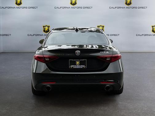 2017 Alfa Romeo Giulia Ti