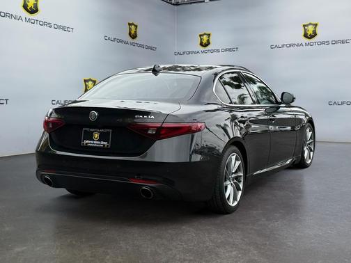 2017 Alfa Romeo Giulia Ti