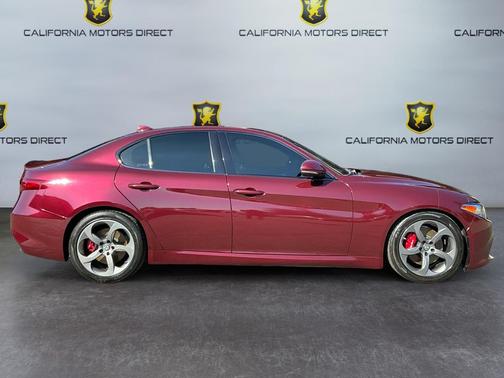 2019 Alfa Romeo Giulia Sport
