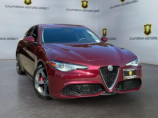 2019 Alfa Romeo Giulia Sport