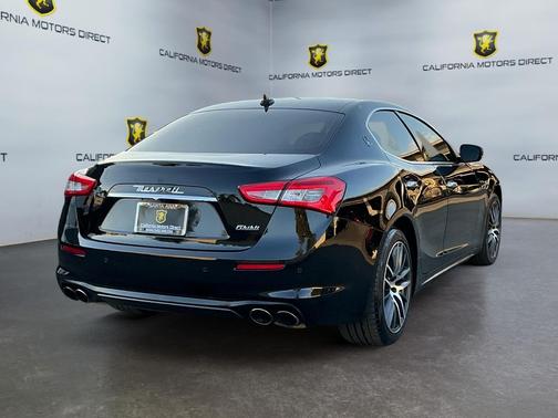 2019 Maserati Ghibli 