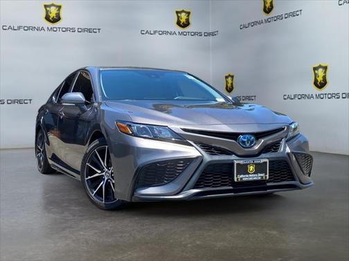 2022 Toyota Camry SE
