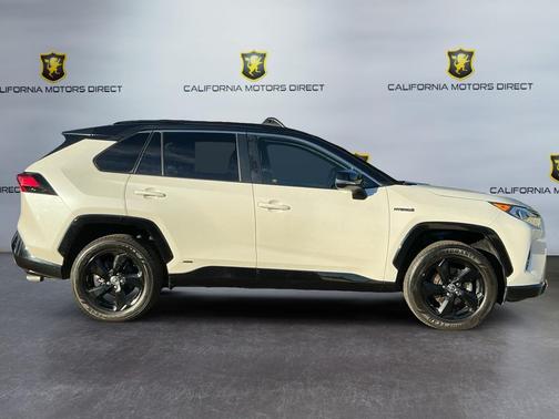 2020 Toyota RAV4 Hybrid SE