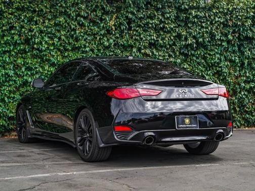 Photo 4 of 31 of 2020 INFINITI Q60 3.0t LUXE