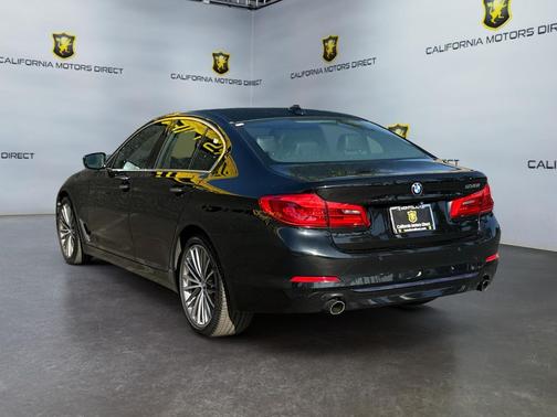 2018 BMW 530 530i