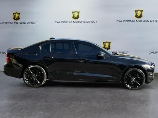 2024 Volvo S60 Recharge Plug-In Hybrid T8 Plus Black Edition