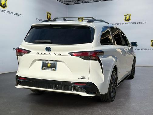 2024 Toyota Sienna XSE 7 Passenger