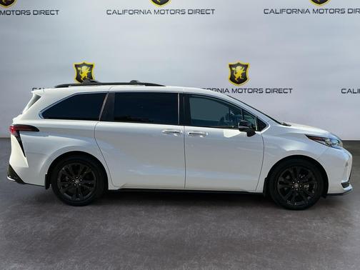 2024 Toyota Sienna XSE 7 Passenger