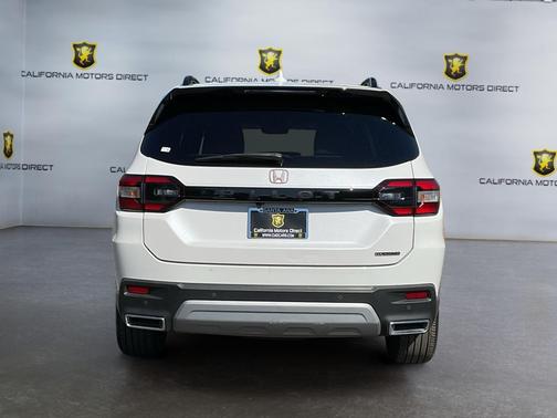 2024 Honda Pilot Touring 8-Passenger