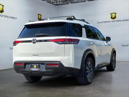 2022 Nissan Pathfinder SV 2WD
