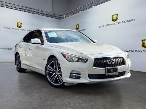 2016 INFINITI Q50 Hybrid Base