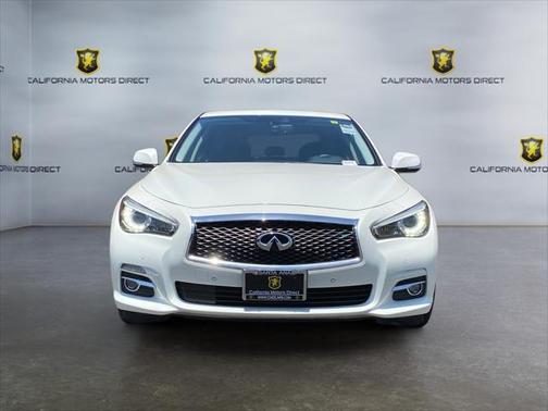 2017 INFINITI Q50 Hybrid Base