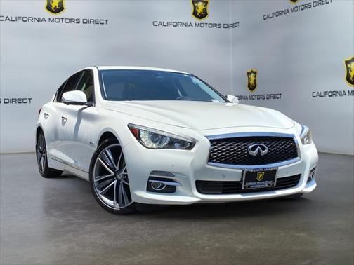 2017 INFINITI Q50 Hybrid Base