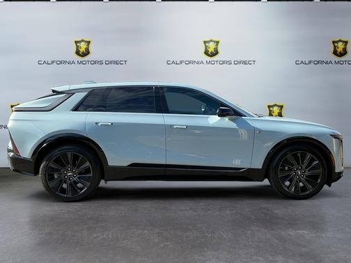 2024 Cadillac LYRIQ Sport