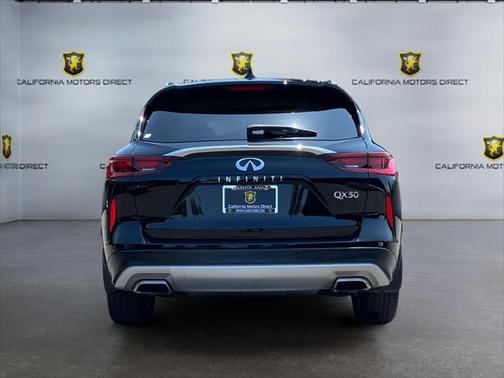 2023 INFINITI QX50 LUXE